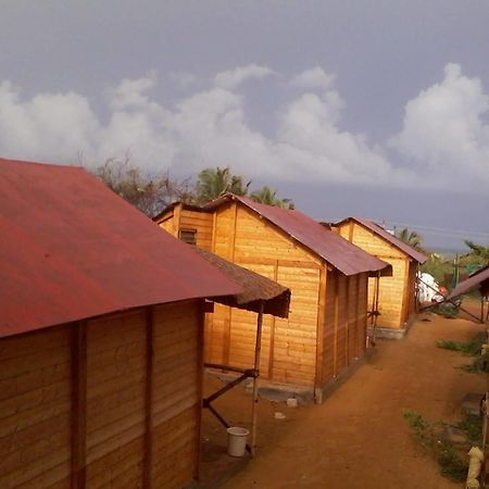Tivai Beach Cottages 칼랑굿 외부 사진