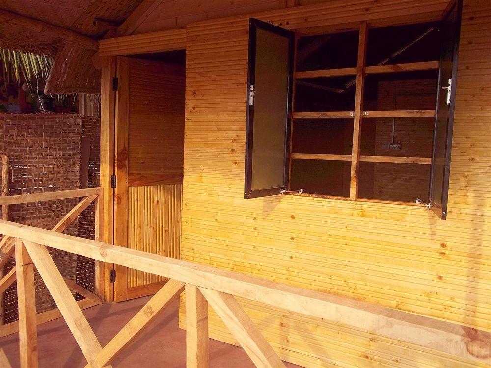 Tivai Beach Cottages 칼랑굿 외부 사진