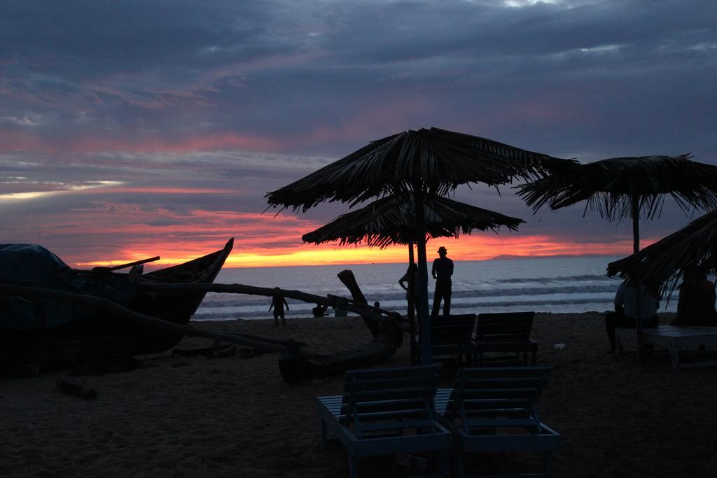 Tivai Beach Cottages 칼랑굿 외부 사진