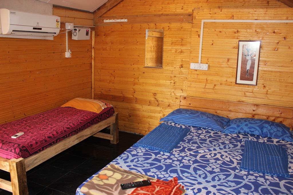 Tivai Beach Cottages 칼랑굿 외부 사진